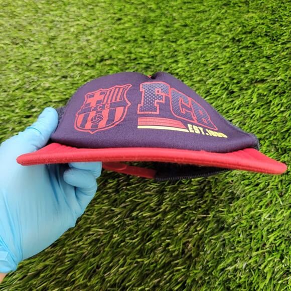 Official FC Barcelona FCB Trucker Hat Snapback Boys Youth Size - Picture 5 of 8